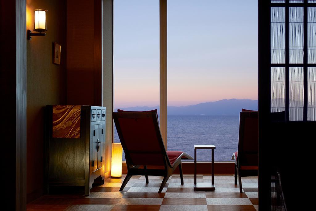 Hotel Koran No Yu Kinkouro à Ibusuki Extérieur photo