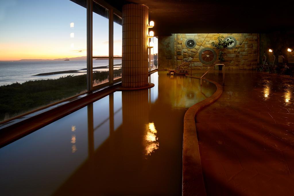 Hotel Koran No Yu Kinkouro à Ibusuki Extérieur photo